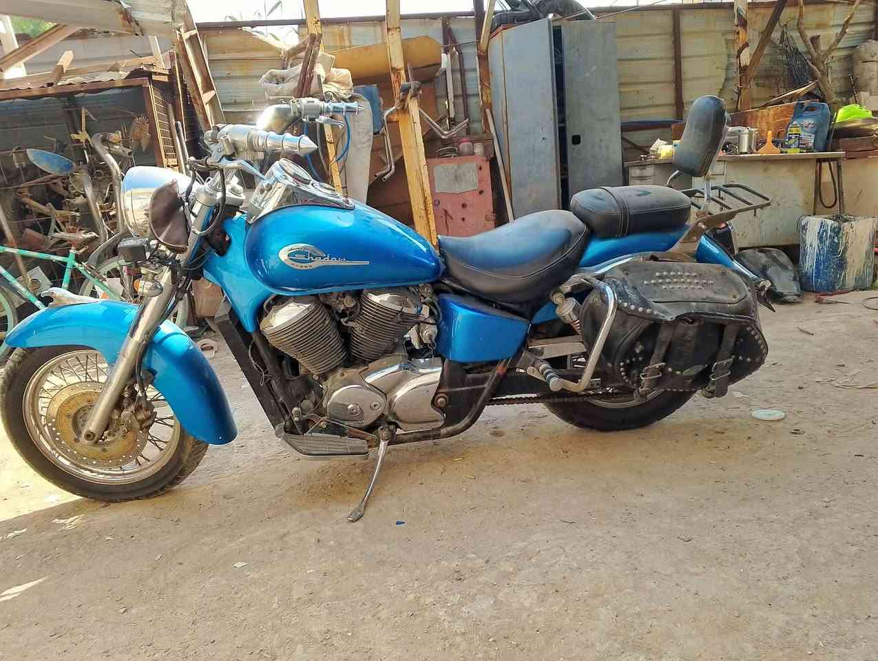 للبيع هوندا شادو 750cc الدراجه خير من الله جاهزه وين متريد روح بيهه
المكينه مجفتهه خانه وحده وخير من الله مكينتهه شلعه معدل  عليهه اضافات يدات ستيل درع خلفي جنط مابيهه نقص دوسات 

وايضا متوفر هوندا ستد ببر كير مكينه خير من الله بس طافيه الدراجه ابيعلك مكينه وشاصي روح وديهه لاي فيتر يشغلهه الك المكينه ايضا مجفته تجفيت مضبوط

السعر المطلوب بلشادو 17 ورقهه وبيهه مجال بسيط

الاستد ب900 الف وبيهه مجال ايضا

للعلم الدراجات ممرقمه ما مرقمه

للتواصل
***********
***********
مكاني
بغداد نهايه حي اور منطقه سبع اقصور
