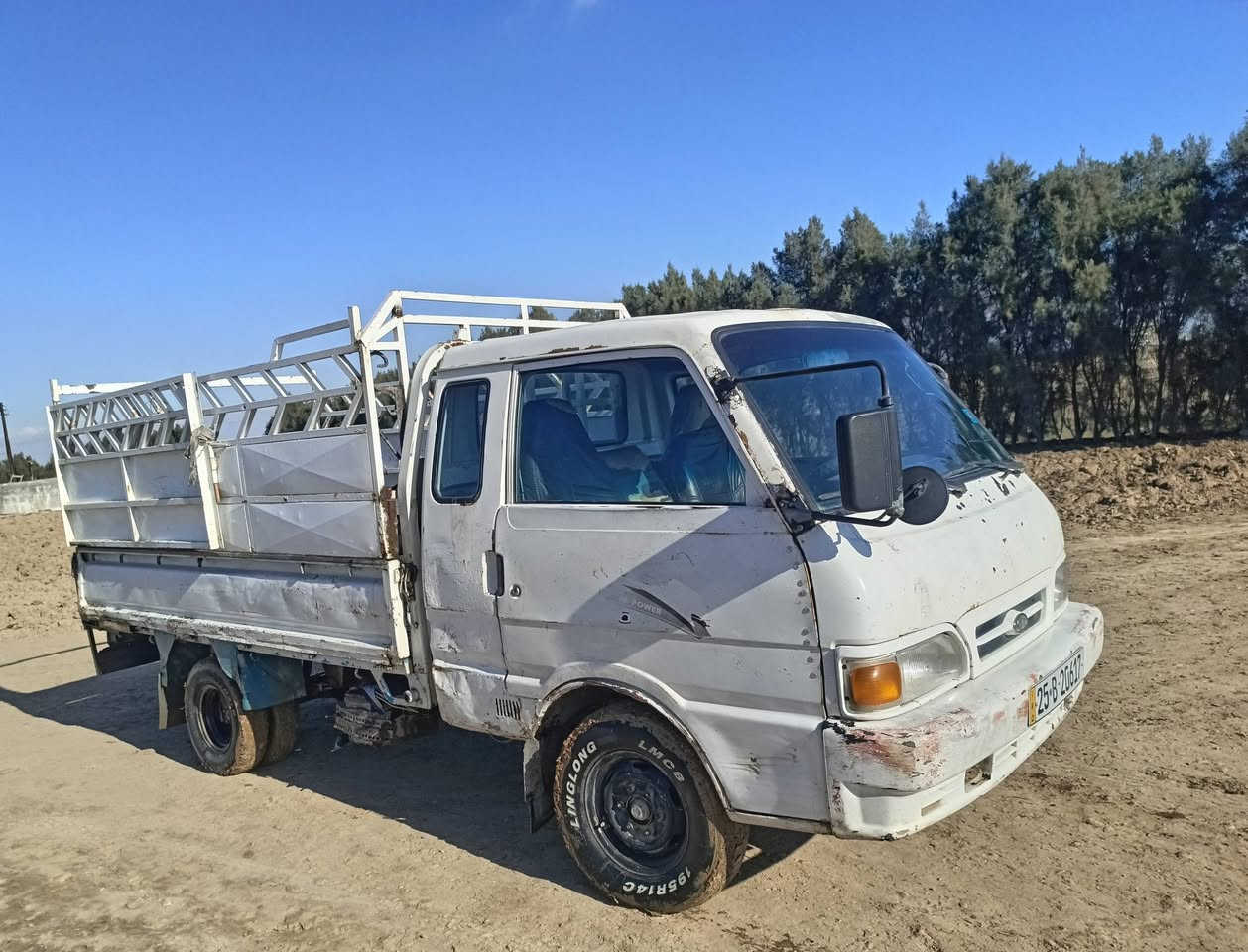 السلام عليكم.
يوجد كيه بينكو للبيع موديل 96

مسجله رقم دولي لل27 تريد تحويل تريد وكاله 

شغاله نگره سلف ما عايزهه برغي تايرات جدد 

محرك معمر جديد السعر 45 او بيهه مجال 
للا استفسار اتصل 
***********
