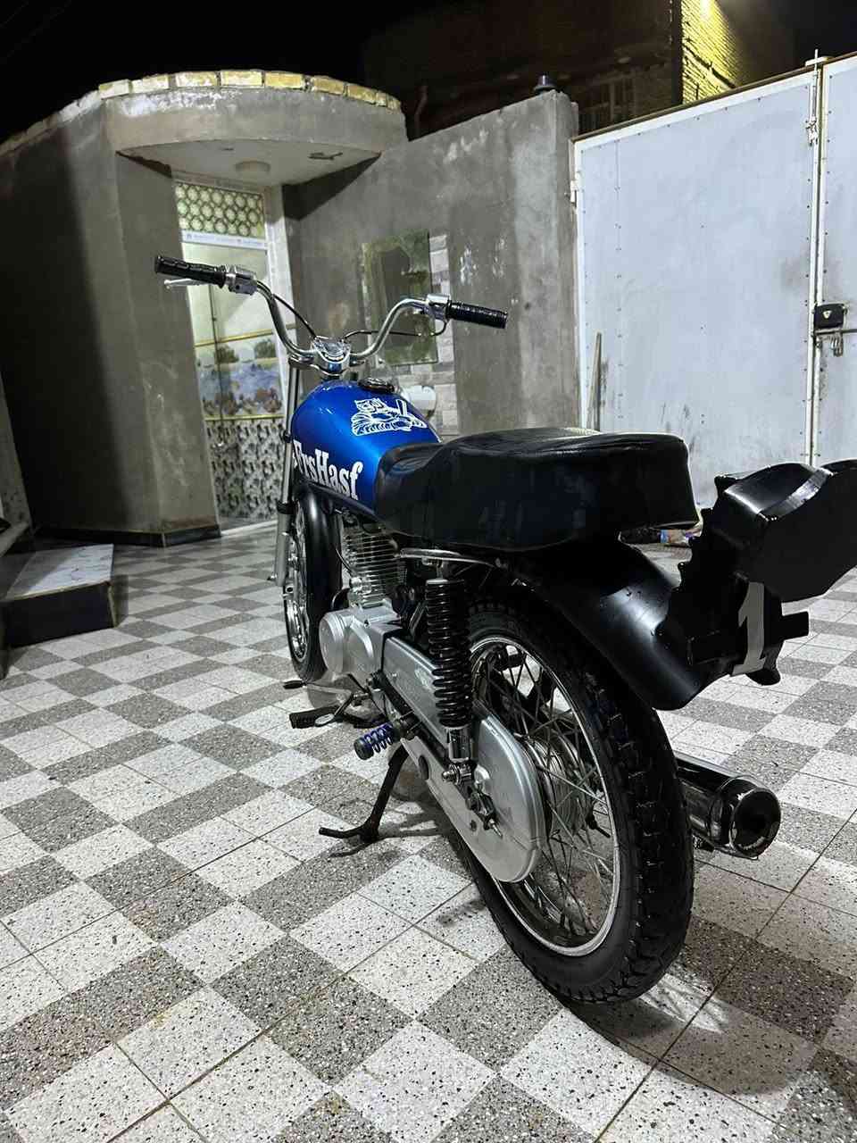 سلام عليكم دراجه للبيع تعمير 25مكينه سيجي براغي صفر مبدل بستم شاصي 22 شبهه اصولي بليته ورقم شاصي السعر 750 وبيه مجال قليل مكاني شطره  *********** المو شراي گـبـل👍
