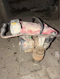 قفاز وحادله وسكله كامله للبيع للأستفسار الاتصال أو مراسله الرقم ٠٧٨١٧٨...