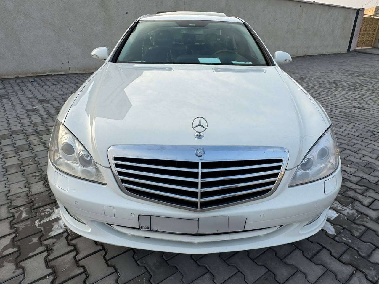 السلام عليكم
#ادوات #ادوات #ادوات 
مارسدس 500 فول مواصفات
#مكفول گص وفتح وعشائر
#موديل 2007 
جاهزه 100/100  بدون نقص 
#المكان البصره 
محرك  8  سلندر 
#السعر 95  
***********
