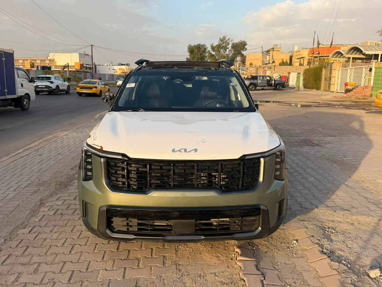 كيا سورنتو 2024 X_line فول مواصفات محرك 2500 تيربو دخول جديد منفيست بأسمي حادث موضح بالصور مواصفاتها ( بانوراما _ بصمه _ تشغيل عن بعد _ كشنات جلد + كهرباء _ كراسي خلفيه سياحيه منفصله _ جنطه كهرباء _ شاشه متصله +نظام كار بلي _ رادارات اماميه وخلفيه وجانبيه _ تدفئه بالكشنات _ اوتو هولد _ سايد بريك دگمه _ كاميرا خلفيه دواره _ وباقي المواصفات المعروفه ) 
((( للبيع فقط بدون مراوس   على هذا الوضع بدون لوحات )))
السعر :123$ $ وبيها مجال
العنوان : بغداد 
***********
