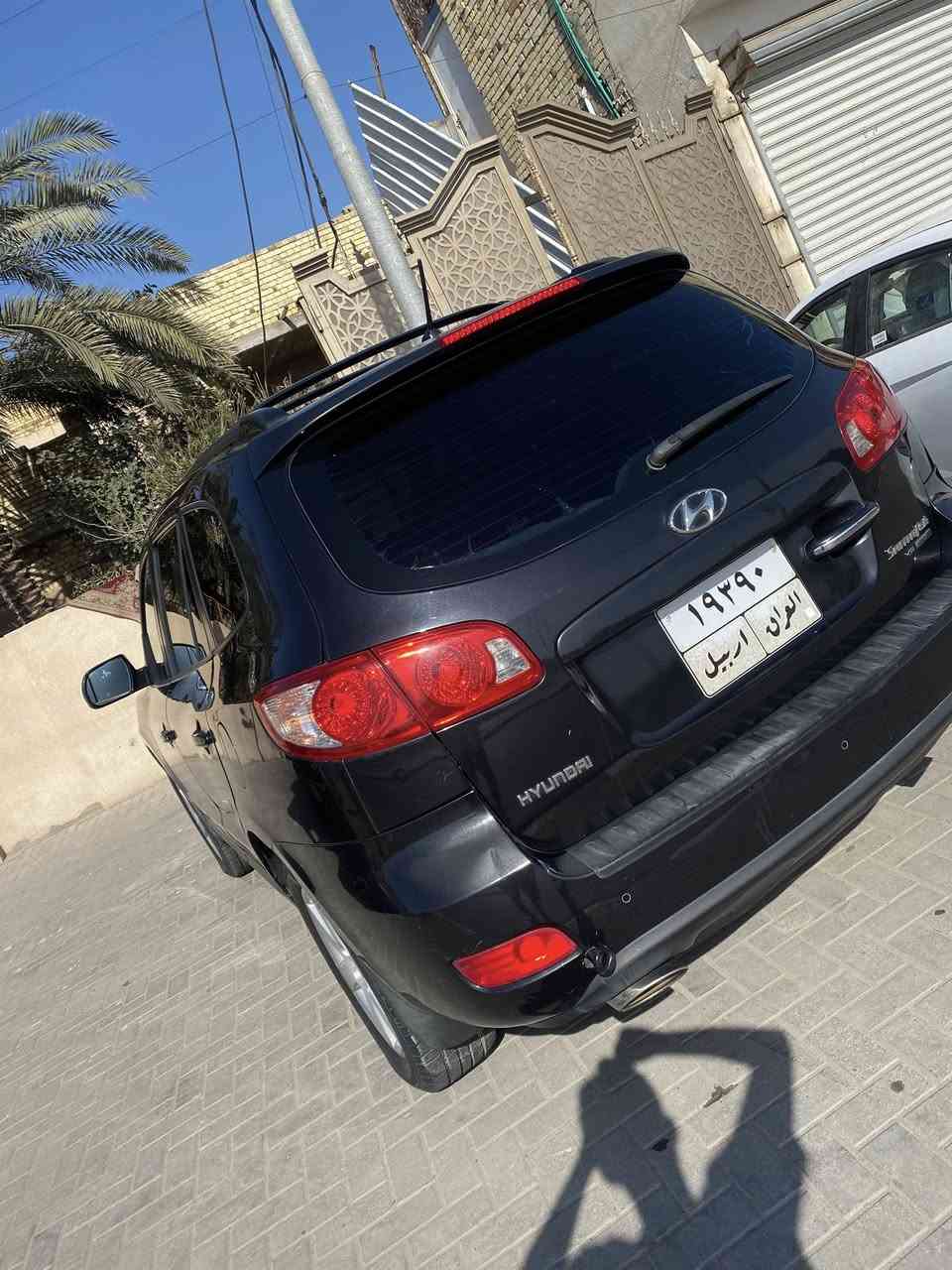 سنتافي وارد كوري فول السياره 2009 لون فيلي سياره فتحه تحكم ستيرن سته سلندر كزوزين كشن كهربائي لدات كشنات جلد مرايات شفط  بيها ثلاجه وصطيه  تخم تاير حداده تبريد كله شغال مكينه ستوه شادها السياره بيها ثلاث قطع كلير.  وباب تبديل   من كوريه السعر 125 وبيها مجال المكان حي المهندسين 

رقم الهاتف ***********
