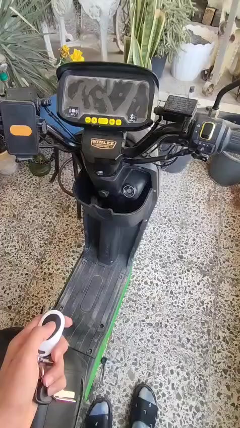 دراجة ار9للبيع موديل2026اخر إصدار
5بطاريات دبلل

ملفها2000واط حقيقي

4نمر سرع الاقصى109

شاشة حذيثة وكبيرة تحدد الأعطال

لايت عالي ناصي ودبل اشاير 

بلوتوث ونشرات الوان

بيها سويجين وكارتين وبصمة تشغيل عن بعد 

الدراجة كلش كلش نضيفة استعمال شهر ماماشية السعر$475
بيها مجال العنوان بغداد الجديدة تواصل خاص أو رقم 
***********
