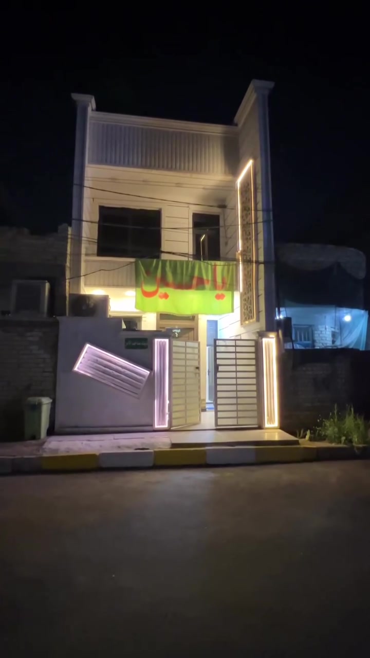 دار للبيع اربع شوارع خلف دائرة المجاري وكاله حجي جعفر بناء حديث ٢٠٢٥  قاطين كامل سطحين يحتوي على ثلاث غرف وثلاث حمامات ***********
