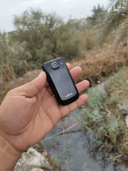 موبايل نوكيا دفتري 
جهاز نظافه ممتازه الشراي يتصل 
***********
***********
يوجد توصيل لجميع لمحافظات العراق
