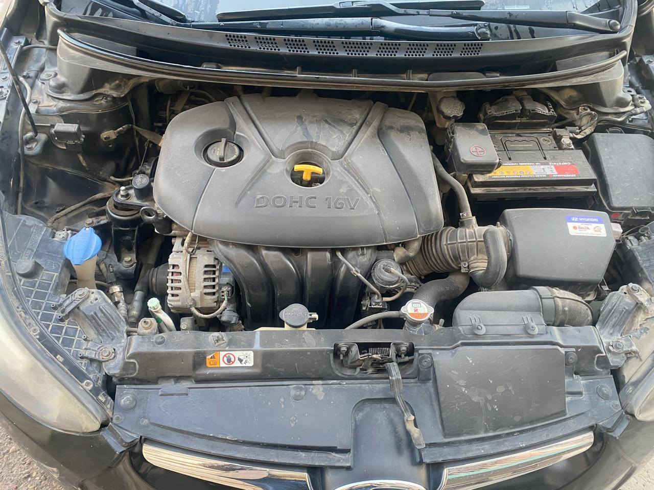 السلام عليكم؛ النترا للبيع ٢٠١٦ لون اسود وارد أمريكي الضرر بأمريكا الباب الي خلف السائق مصلح وراجع ابلا د السيارة كلين؛ بالعراق بيها ضرر بالدوسة وباب الصدر موضح بالصور؛ السيارة حلوة وخير من الله بس يحتاجها ترتيبات  دعامية؛ للاستفسار على أكثر يرجى الاتصال على الرقم؛ *********** / السعر ب110 $.
