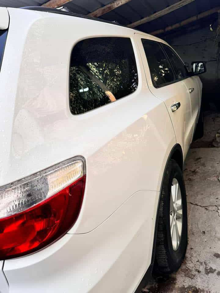 سلام عليكم دوج دورنكو 2011محرك هيمي 5700وارد خليجي  بيه ثلاث قطع بل غراق كير عصا جنطه كهرباء كشنات كهرباء  فور ويل كشنات جلد بيجي كير محرك حداديه خير من الله تبريد شغال كهربائيات كله شغاله نقصه زوج دبلات امامي ودبل جنطه كهربائي للبيع السعر 165وبيه مجال مكاني كربلاء 
للاستفسار 
***********فراس 
***********
