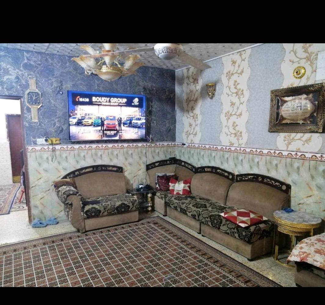🏡 للبيع بيت 300 م² – بغداد / الراشدية / منطقة الانتصار
📍 الموقع: بغداد – الراشدية – منطقة الانتصار
📐 المساحة: 300 متر مربع
📜 السند: طابو صرف
🏠 البناء: طابق واحد – سنة 2018
مواصفات البيت: ✅ غرفتا نوم
✅ غرفة استقبال
✅ مطبخ
✅ هول
✅ بيتونة
✅ كراج سيارة
✅ حديقة
💰 السعر: 155 مليون دينار
🔹 السعر قابل للتفاوض