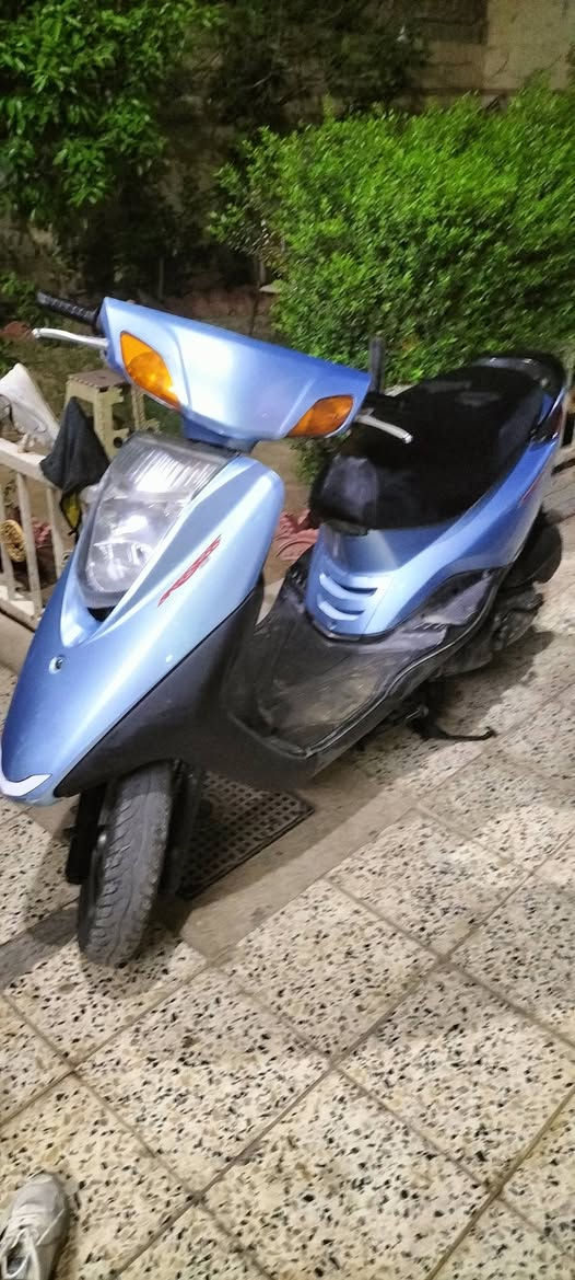 السلام عليكم من رخصت مدير الكروب المحترم دراجه بريز دراجه كلش حلوه بس الدبلات المامي تعبانات  مكان مدينه الصدر *********** السعر 550
