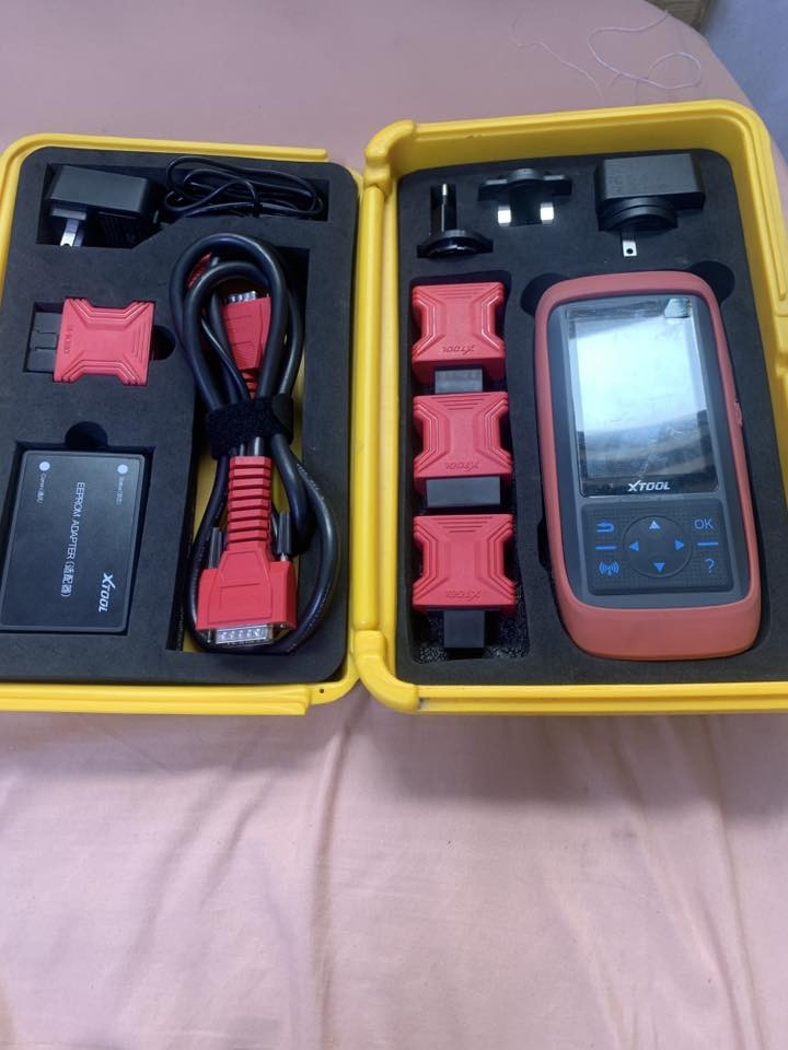 السلام عليكم اخوتي
للباحثين عن جهاز تشخيص اعطال احترافي 

وبتحديثات مفتوحة مدى الحياة 

جهاز اكس تول للبيع غني عن التعريف 

نسخ عقول نسخ مفاتيح 

برمجة حساسات 

وبرمجة عدادات السرعة 

لايف داتا 

وسبشل فاكشن 

واكتف تيست 

لجميع الحساسات وقطع السيارات 

الصينية 

واليابانية 

والكوريةً

والامريكية 

يعني يغنيك عن هواي امور وتعرف شنو عطل سيارتك من البيت 

الجهاز جديد 

ونزلت بيه اخر تحديثات 

السعر ٣٠٠ الف دينار 

والله بلاش 

الجهاز وكالة شركة اكس تول فرع اربيل 

مع وصل الضمان وتحياتي للجميع 

اي استفسار 

هذا رقم هاتف بيه واتساب 

***********

ابو عبدالله
