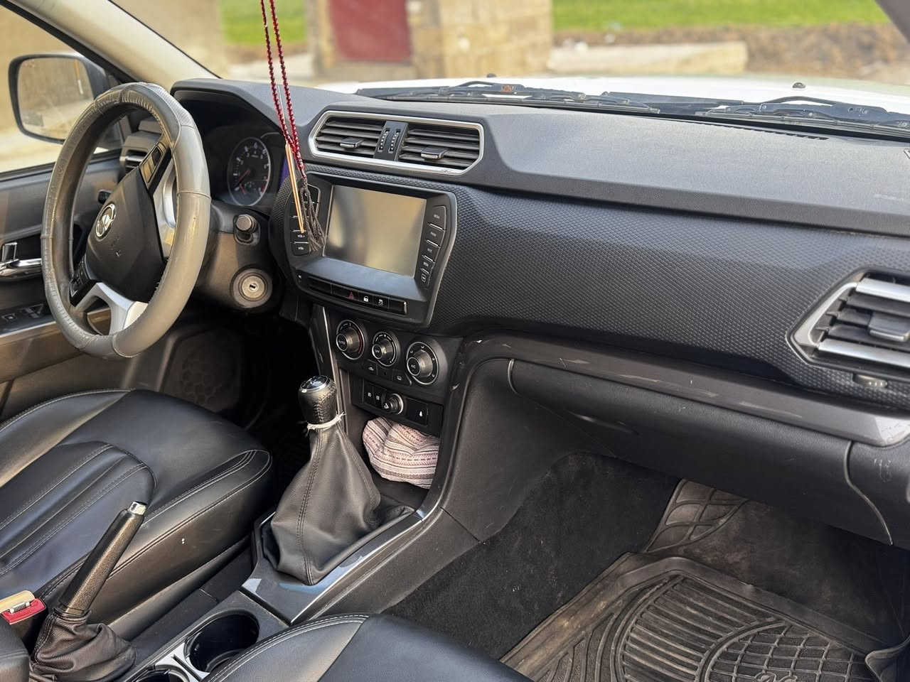 السلام عليكم ورحمة الله وبركاته
كريت وول موديل 2022 كفاله عامه عداد المسافه 80 الف
السياره نضيفه جداً 
للاستفسار التواصل مع الرقم
***********
مكلف بالنشر
