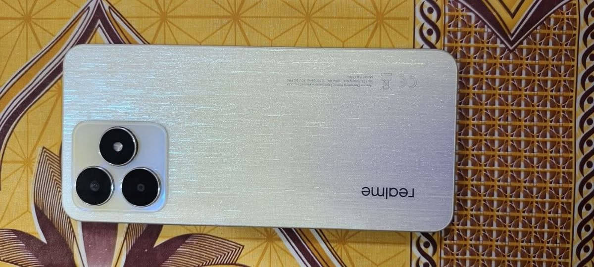 السلام عليكم تحياتي للجميع ❤️👋
Realme C53 للبيع 
تفاصيل موضوحة بصوره دبل شريحة 
السعر ب175وبيه مجال حق جيةة
النجف حي شرطة
تواصل واتساب ***********
