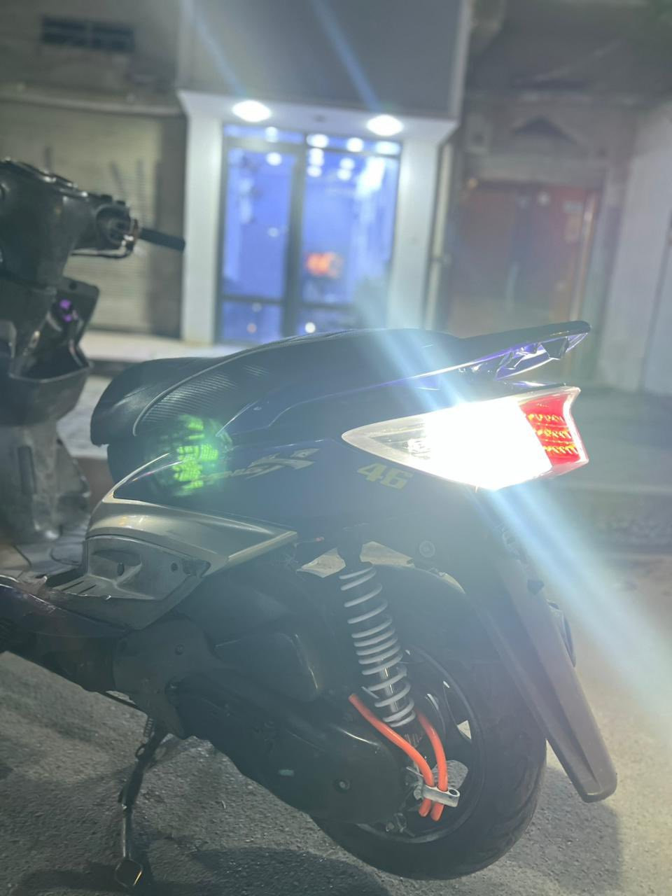 سلام عليكم دراجه سكنس فحل كوري نوزل دراجه خير من الله مابيه اي نقص نكره بي وكت كله بلادي كله شغاله 
سعر خاص رقم ***********
