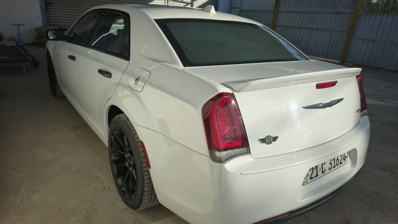 كرايسلر 2016 S (كلين تايتل) 
فول مواصفات
رقم سليمانية بأسمي تحويل مباشر  

ماشية 91 الف ميل 

السعر 260 

***********
