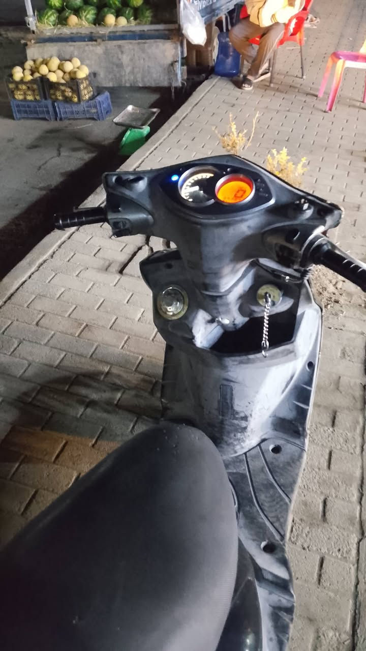 سلام عليكم دراجة للبيع سكنس فحل
ياباني الدراجة خير من الله سلف وهندر كهربائي كلهة شغالة السعر 600 وبيعة مجال الرقم *********** وتساب وتصال
