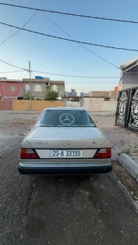 مرسيدس موديل ٨٧ • محرك ٣٠٠٠ • رقم كركوك مميز