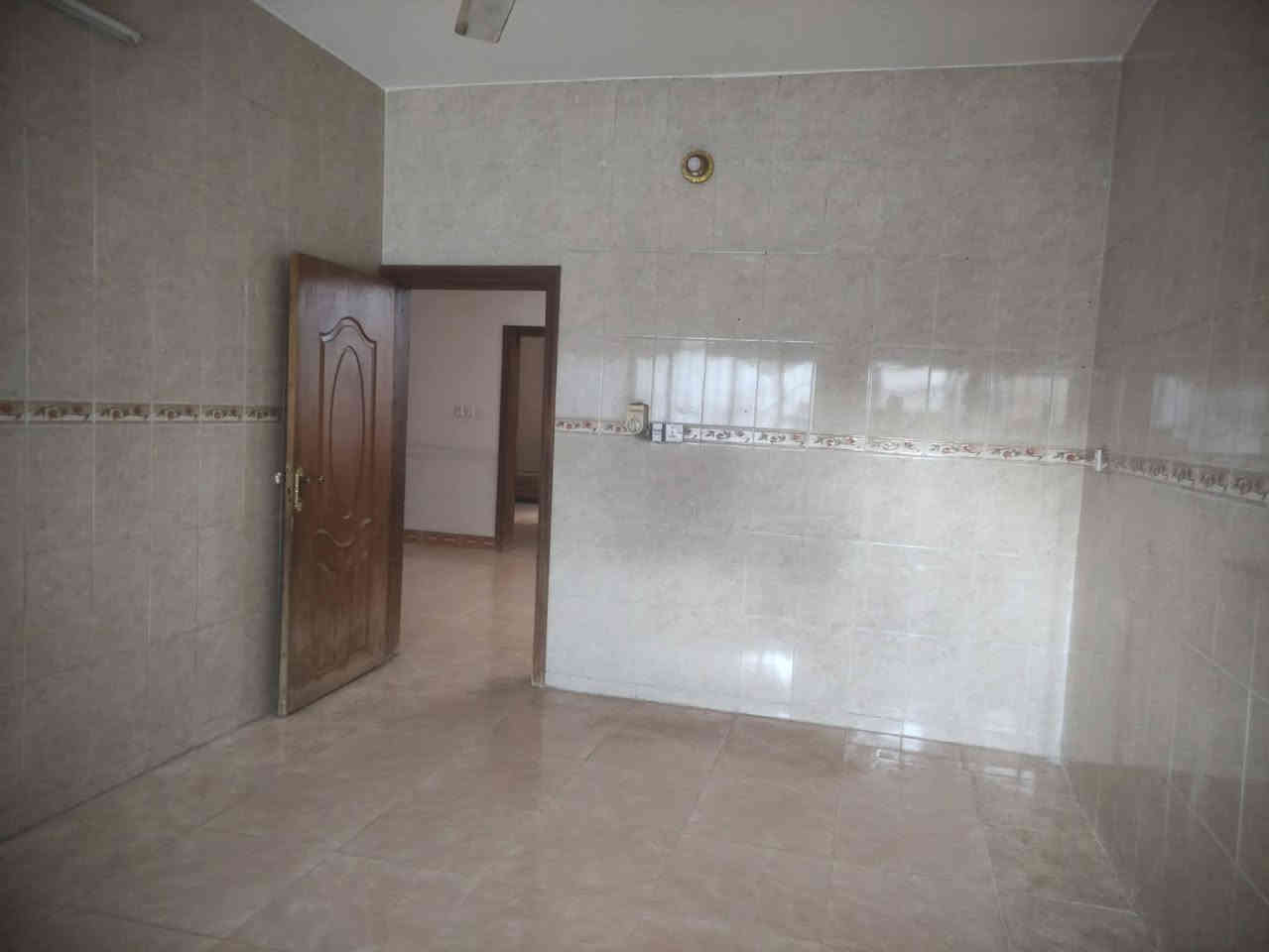 اعلان 🔔 سعر مناسب ✅️✅️
دار للبيع طابو صرف باسم شخص واحد وليس ورثة 💯
بناء الدار 2012 ❤️ طابق واحد 🏠
#مساحة 150 متر 📏
#واجهة 7.5  متر 📏
موقع 📍 kirkuk تسعين خلف عمارة الياقوت 
#سعر 162 مليون 
ملاحظة: صاحب الدار يوافق ع مرواسة الدار مع دار في طريق بغداد ومع دفع سعر الفرق .
___________________
✅ احصل على منزل أحلامك معنا، نحن مكتب عقاري موثوق ومتخصص في تلبية احتياجاتك السكنية
لاتتردد في زيارتنا او الاتصال بنا •                                         👑جنة الامل للعقارات 👑
 📞***********  ابو جنة
📞 *********** ابو يوسف
 📞***********  احمد
الفرع الأول : دوميز منطقة ال 55 مقابيل #تانكي #دوميز
الفرع الثاني : حي الواسطي مقابيل #باب اللواء ٦١ وقرب # تقاطع #الاصدقاء
                    #صفحة #المكتب 
https://www.facebook.com/profile.php6&mibextid=ZbWKL
