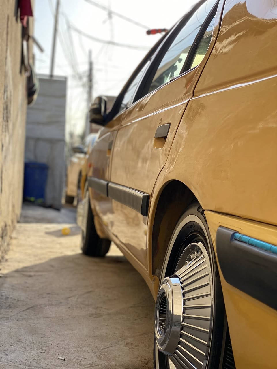 سلام عليكم 
بيجو 405 محدثه بارص موديل 2011 
سياره حلوه ونضيفه حداديه امامي وخلفي 100 
تخم تايرات مكينه كير نضيفات وخير من الله 
لا تنقيس ولا تبخير رقمها واسط نكليزي مشروع وطني 
مكاني بابل حله السعر 35 وبيها مجال ***********
