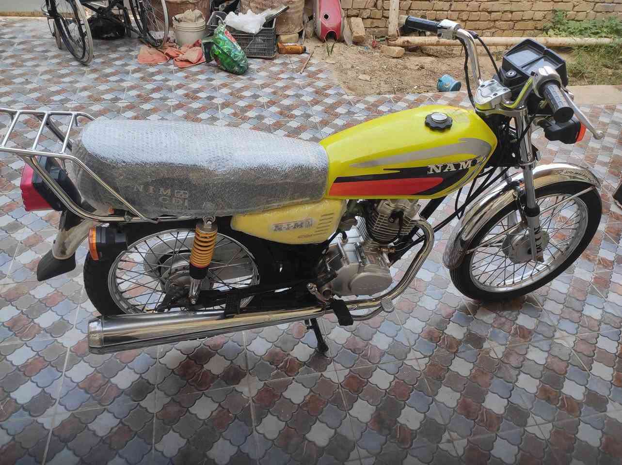 سلام عليكم دراجه اربعه كير للبيع موديل 26 سكنر كفاله عامه سعره 700 الشراي يتصل ***********

