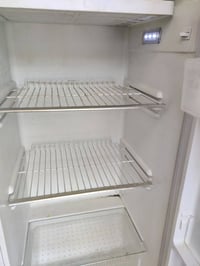 HIVER DS-2300 • ٨ قدم باب واحد • نظيفة ضمان ١٠ أيام