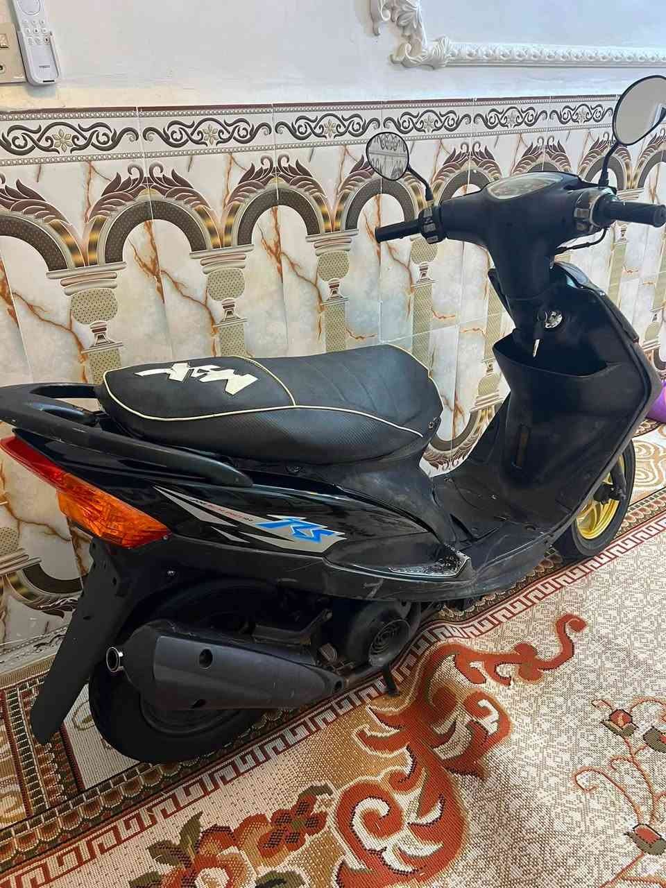 سلام عليكم ماكس عدله ٥٠ مفتوحه ولفات كهرابيت كامله مكينه خرسه شلعه معدل فول مابيه نقص سعر ٥٥٠ وبيه مجال مكان ناصريه مركز شراي يتصل ***********
