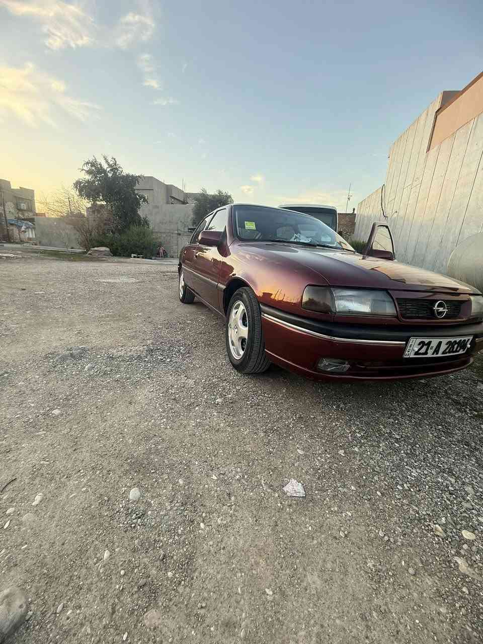 كركوك
فكترا موديل 1995 فول اوتماتيك فقط كير عادي 

محرك  20 ارفلو كبس 

شرط كير محرك 

تبريد 🤓

اربع جوم كهرباء 

مراة كهرباء 
Abs.   بلاد 

رقم شمالي سنويه جديد 
مكاني كركوك 
*********** بيها واتس اب
