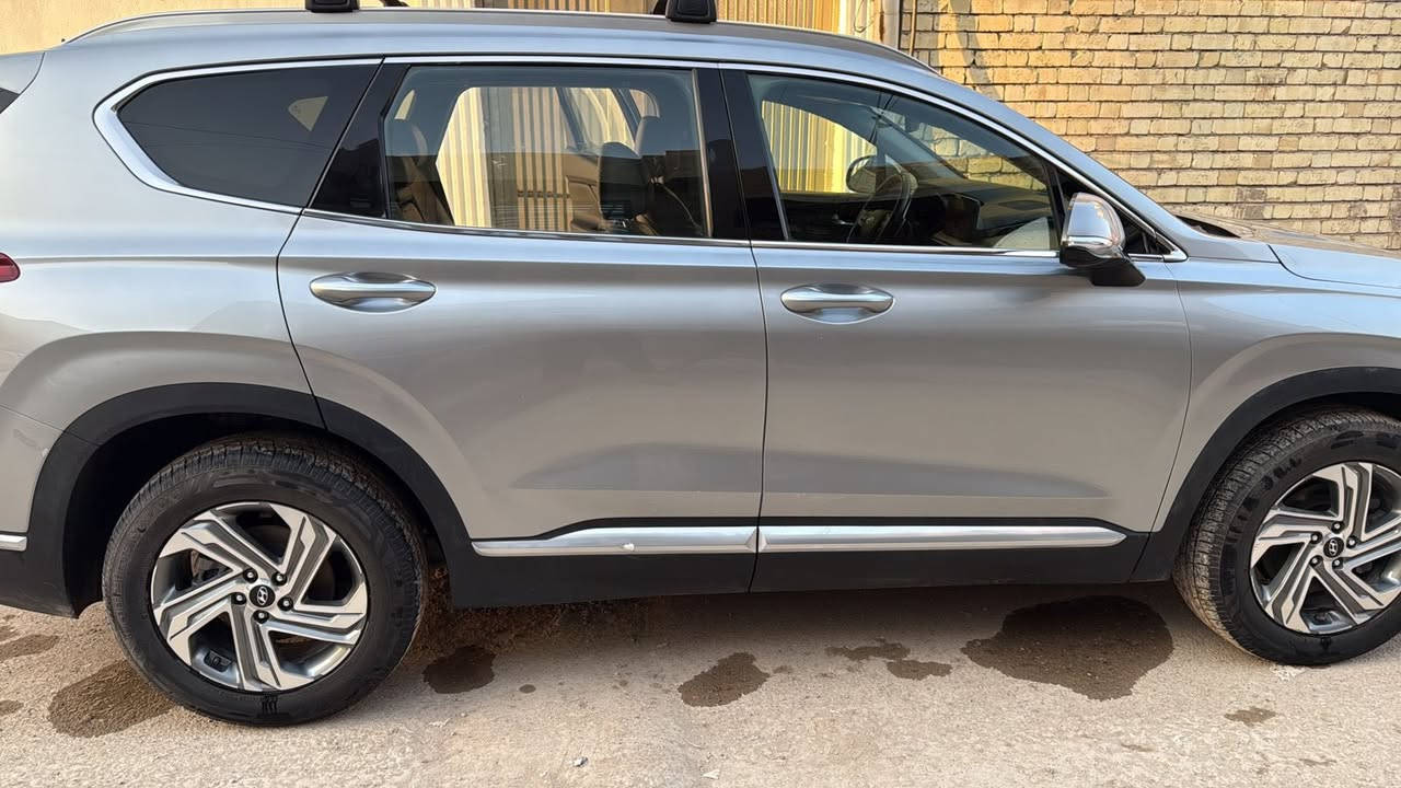 السلام عليكم للبيع فقط
هونداي سنتافيا فووول لل اخير 1/1 
موديل 2022 رقمها اربيل ب اسمي 
المواصفات 
بانوراما 
فول تحكم ستيرن
كشنات تدفئه
بردات خلفيه 
رادارات امامي وخلفي وجانبي
توقف ذاتي
ونظام الاقتصادي 
بصمه
جلد 
كامرا دواره 
وبعد هواي مواصفات 
والسياره جديدة كلش 
السيارة فقط تبديل دعاميه صور الحادث ورقم الشاصي بلمنشور 
السعر 210$
العنوان بغداد الجديدة الامين الثانيه 
للاتصال 
***********
