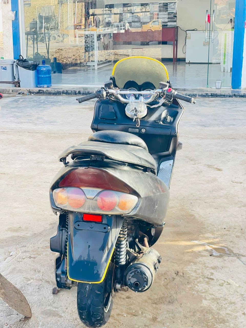 سلام عليكم
فورزا 06 🚏
دراجة خير من الله كهربائيات كلها شغاله ⚡💥 
ماكينة ناعمة شاصي نضيف تخم تايرات جديد 🏍️ 
عدك كفرات نضافه 50% كابريتر يخربط اول متمشي وبعدين طير سعر سهلة خادم للطيبين هاتف 
*********** 📱
