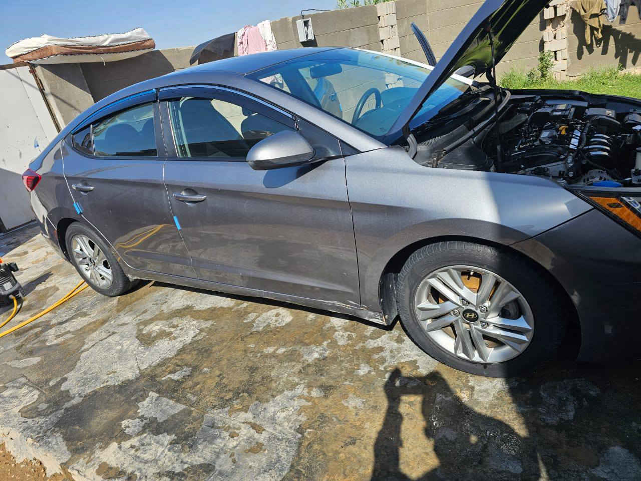 سلام عليكم النترا 2019 حادثه فقط باب صبغ بدون تبديل سياره جاهزه حداديه تخم تايد تبريد ثلج. السعر 137وبيهل مجال. رقم الهاتف ***********
