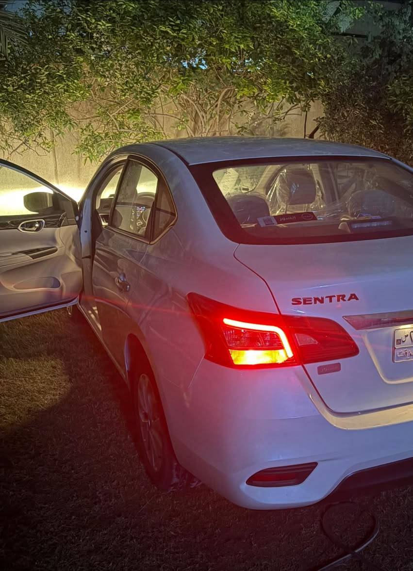 السلام عليكم
نيسان سنترا
2025✅
أم الضمان شركة نيسان السور 
٣ سنوات 
زيروو
فول مواصفات
مكاني بغداد 

للاستفسار اتصل ***********
