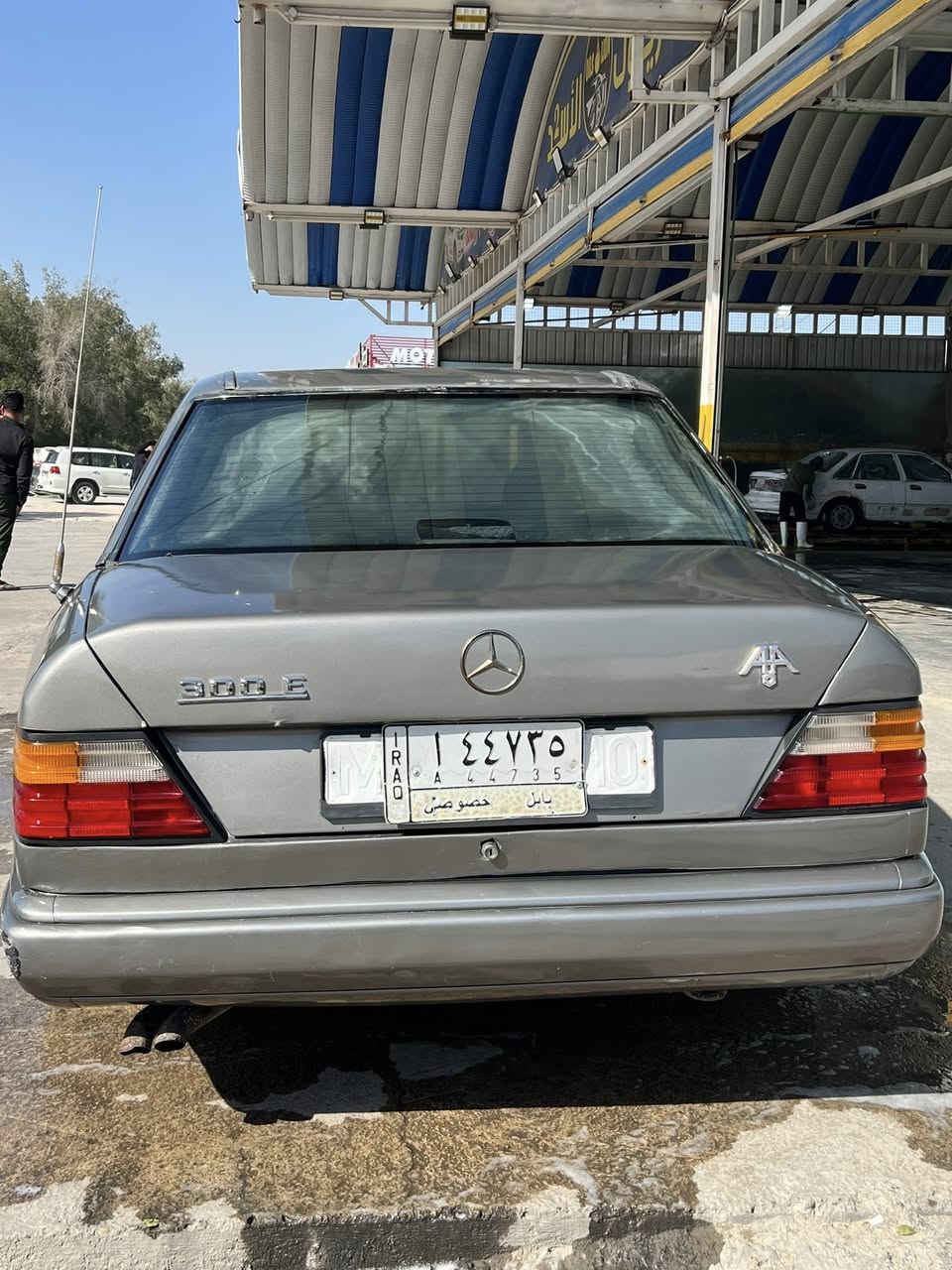 السلام عليكم 
مارسدس دب موديل 1990
محرك بطه 2500 رقم بابل 
عنوان السياره نجف سياره بيها ضربه بسيطه بل جنطه ومصلحها استفسار اكثر خاص سعر (50$


**إذا كنت صاحب هذا الإعلان وتريد حذفه لأي سبب، رجاءا أرسل رسالة إلى الدعم الفني**