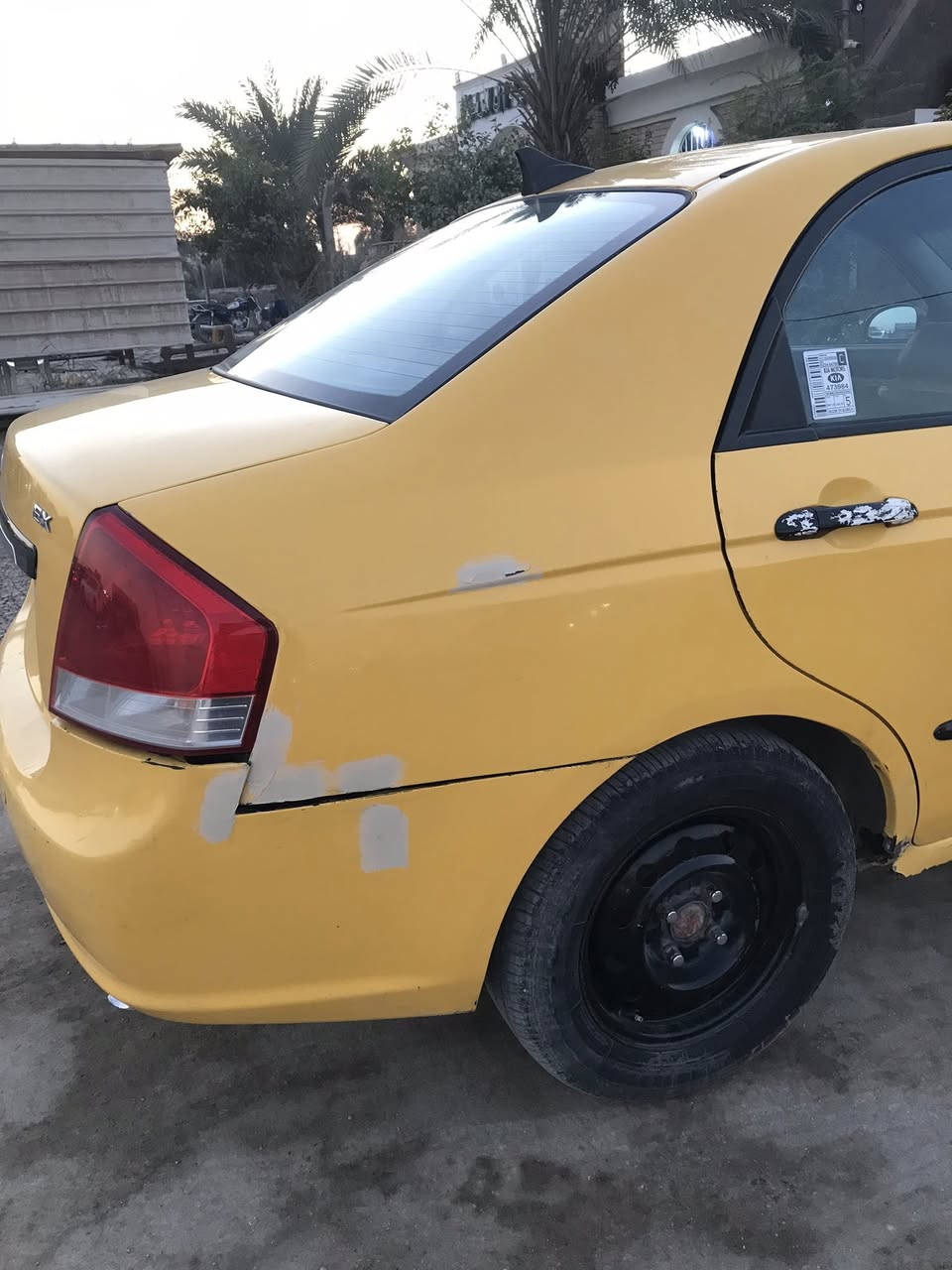 السلام عليكم 
اسبكترا 2009
كير عادي 
حادث :باب الصدر والخلفية والجاملغ الخلفي كما موضح بالصور 
سيارة جاهزة رقم بغداد انكليزي سنوية صالحة لل2030
مصفرة هيئة وغرامات 
السعر :64 وبيها مجال 
العنوان بابل 
للاستفسار: ***********
