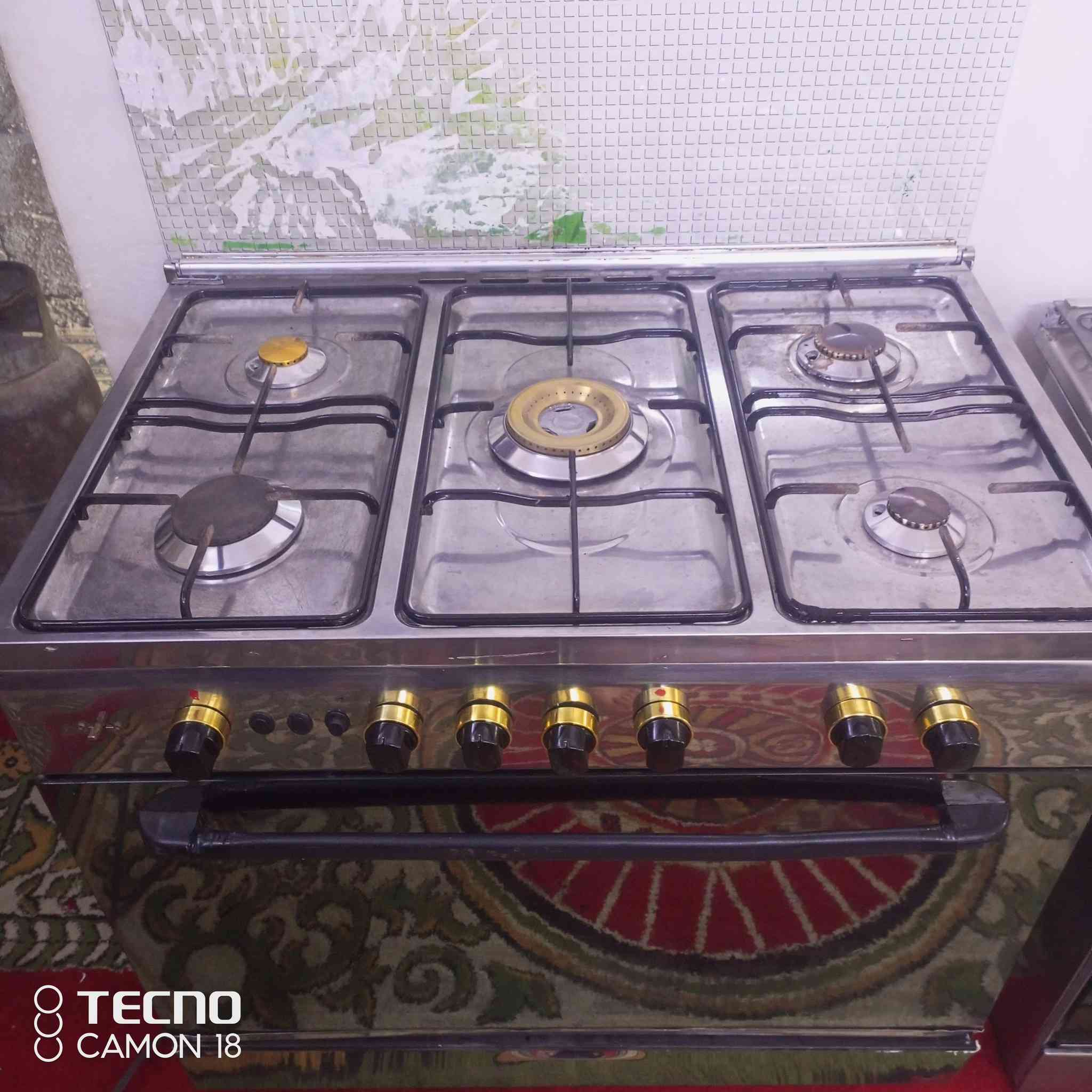 للبيع طباخ 5مشاعل فرن شغال نضيف جدا مكانه سبع البور


**إذا كنت صاحب هذا الإعلان وتريد حذفه لأي سبب، رجاءا أرسل رسالة إلى الدعم الفني**