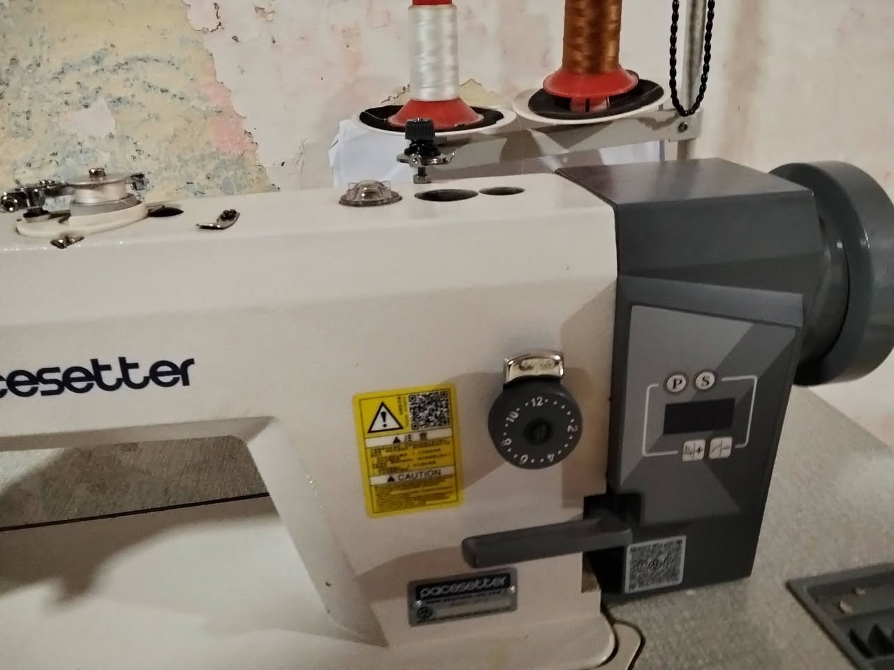 مكينه خياطه جديد غير مستخدمه نضيفه 100/100السعر 450رقم الهاتف ***********
