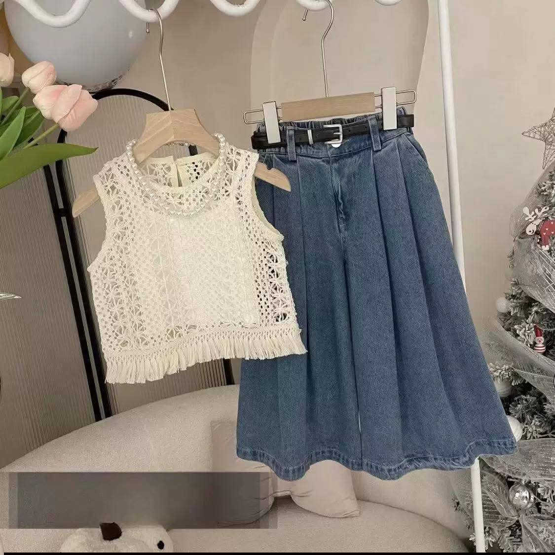 موديلات العيد صارت جاهزة😍
طقم بناتي ♥️✨
قياسات سن2 لحد 7سنه♥️🙃
السعر15
حجز مسبق يومين يوصل طلبج


**إذا كنت صاحب هذا الإعلان وتريد حذفه لأي سبب، رجاءا أرسل رسالة إلى الدعم الفني**