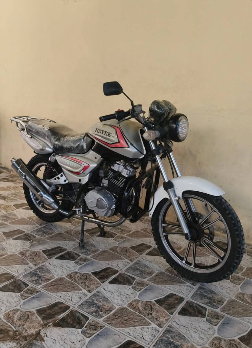 السلام عليكم
دراجة باندا 2014 أوراق كامله، للبيع السعر 375 وبيها مجال المكان ديالى شهربان ***********
