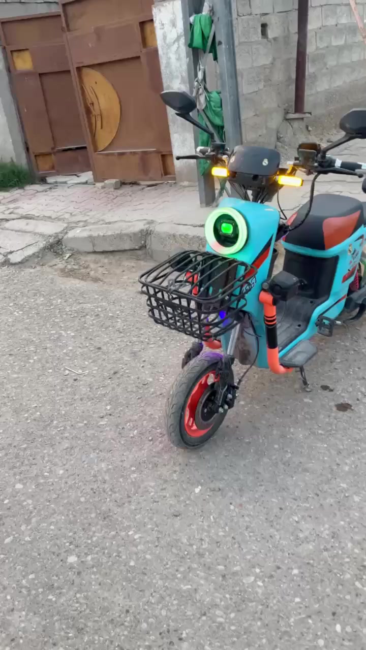 السلام عليكم دراجه x900شركه الكورو
الدراجه نضيفه وجديده الدراجه تحتاج تاير خلفي وجاملغ امامي السعر 550وبيها مجال الدراجه فول مواصفات بطاريات مامتعوبه شاحنه اصليه الكورو الرقم *********** ***********
