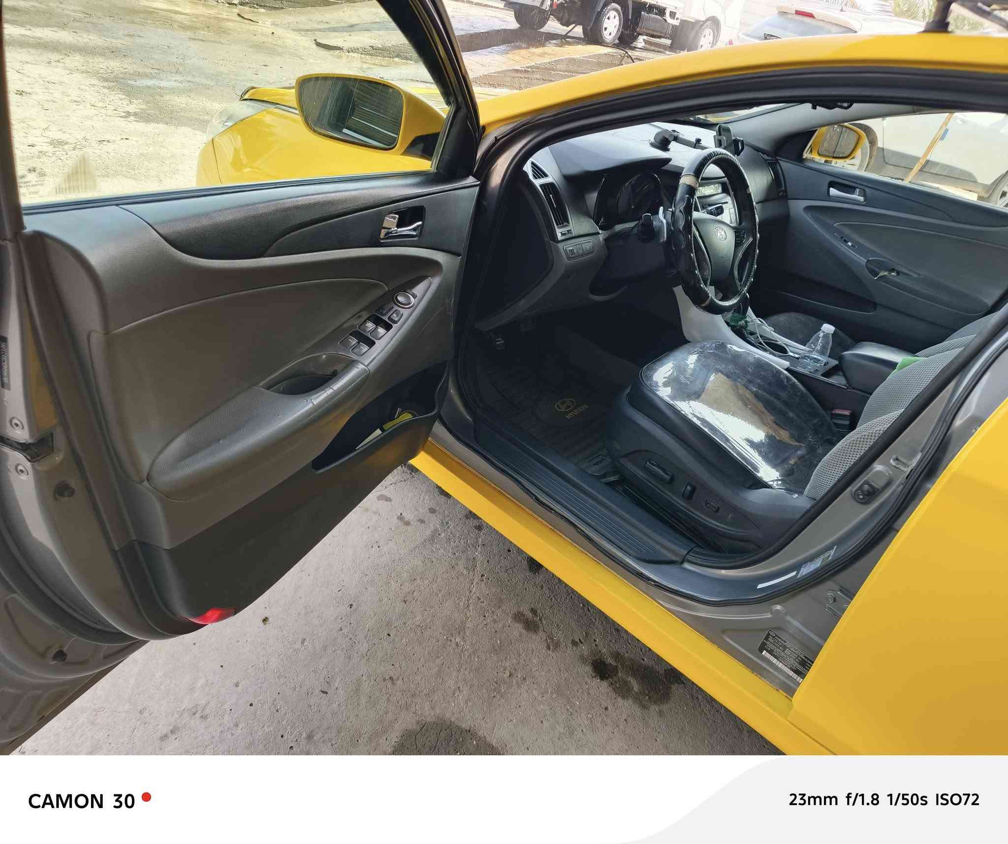 سوناتا موديل 2013 فول عده الفتحه بصمه شفتات بلستيرن دبل صلنصه بيه بيبان ثنين مبدلات ونص تكمه ماواصله لقماره رقم واسط بسمي السعر 90 وبيه مجال مكان السياره الحله ***********
***********
