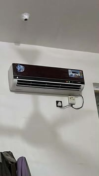 سبلت • طنين • بيع مستعجل