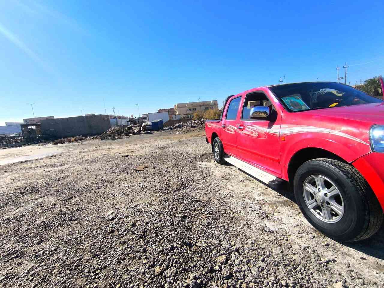 السلام عليكم كريت ول 2015 للبيع مكفوله  حداديه جديده وتخم تواير مكينه وكير عشرط رقم دولي سنويه 2030ترايك للبصره  
***********
