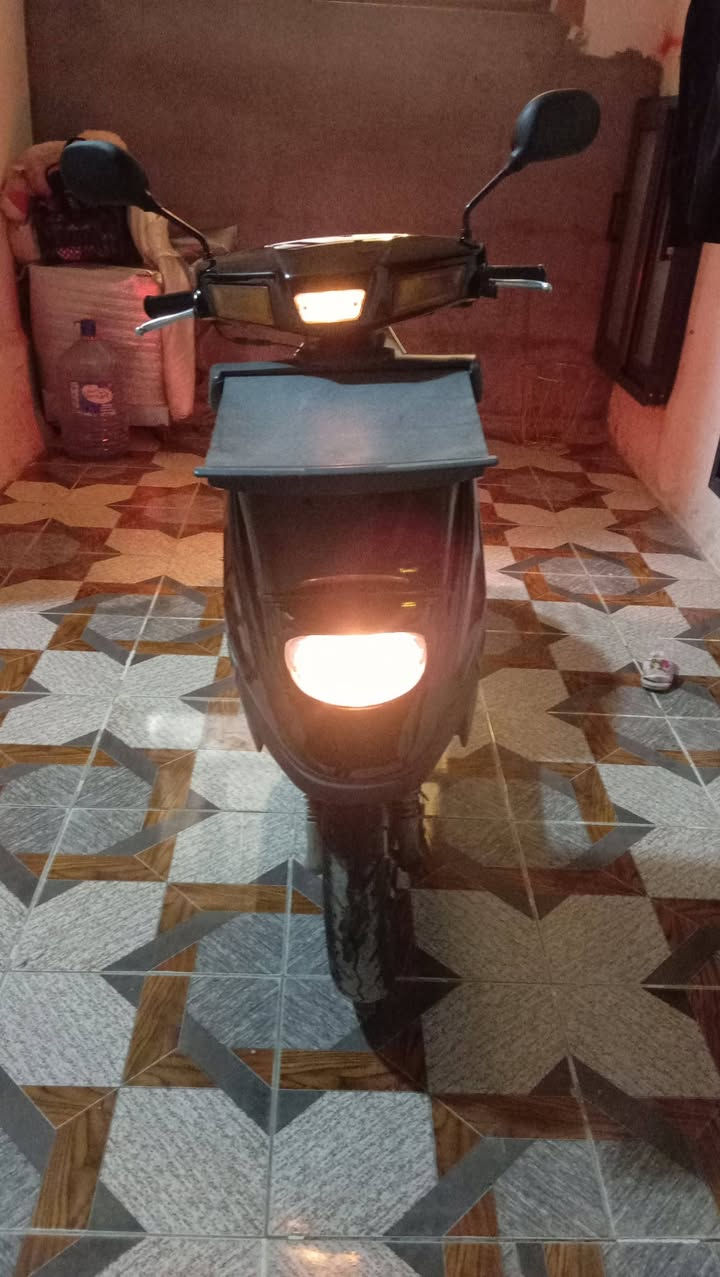 ماتور ياماها  رمپه مكان كركوك 
كاره باي كوله شخل 
ماشي7000
مابي ئيي ناقس
مه كينه ئاكسل كبريتار  اگزوز  بيلدي 
حيل ناديف 
موحتاج فلوس 
سعر625بيمجال قليل
***********بي واتساب
