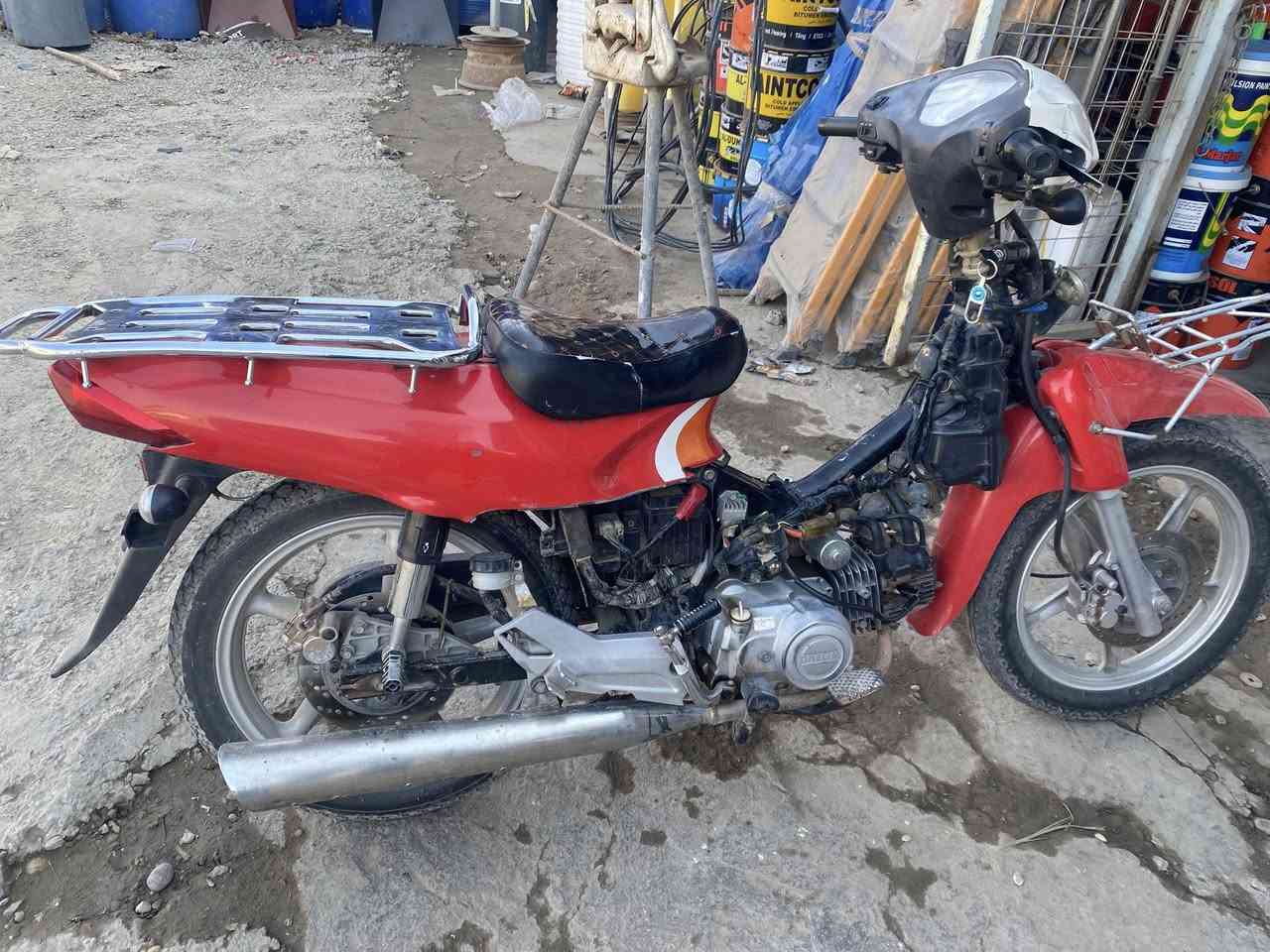 السلام عليك ما طور الابيع للبيعالسعر 700وا بي مجال حيل 078 ***********
