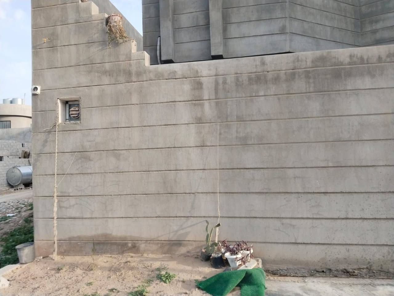 اعلان رقم (822)
بيت زراعي طابق واحد للبيع 
مساحة/145م 
العنوان/ حسن مجتبى خلف محكمة جديده 
السعر/75 مليون 
----------------------
للاستفسار اكثر مراجعة مكتب محمد الواقع في فلكة راس فرع جامع الامام علي او اتصال بالارقام التالي 
***********
***********
نستقبل كافة عروضاتكم سكنية وتجارية في كافة المناطق طوز و كركوك
