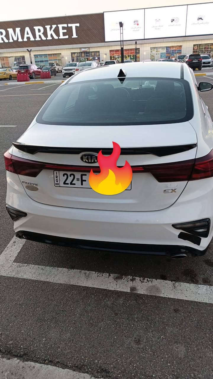 السلام عليكم اخوان
السياره موديل ١٩ Ex
رقم اربيل باسمي شرط التحويل  
مكفوله من الشواصي و اريباك و اللغود 
كير مكينه تبريد تدفئه بحاله ممتازه ما شاء الله 
تخم تاير ياباني السياره بحاله جيده 
السعر مال بيع  ١٢٥
خابر وتدلل 
***********
