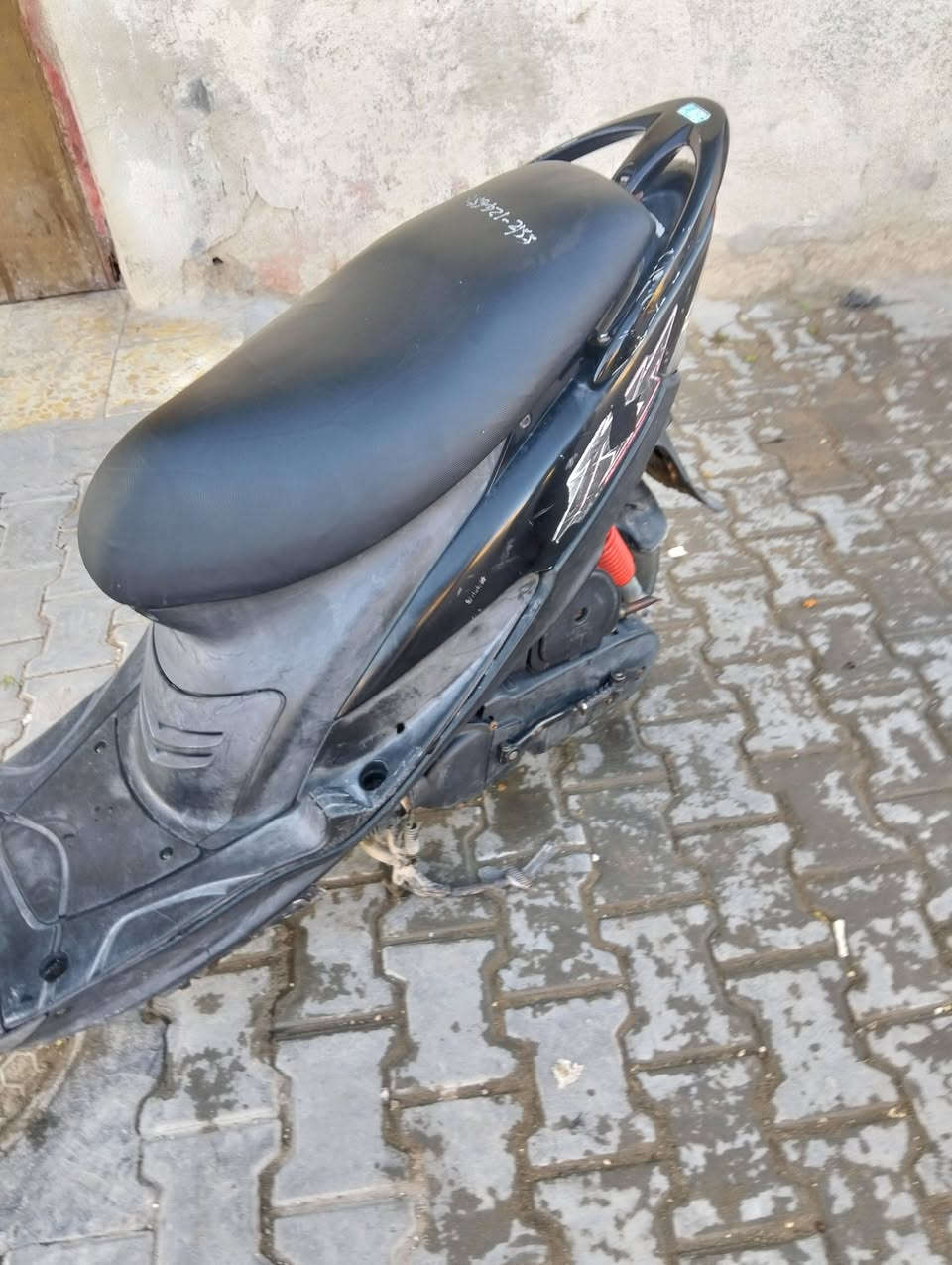 سلام عليكم دراجة ماكس مكينة خير من الله مكااني كيارة 650وبيهة مجال ***********
