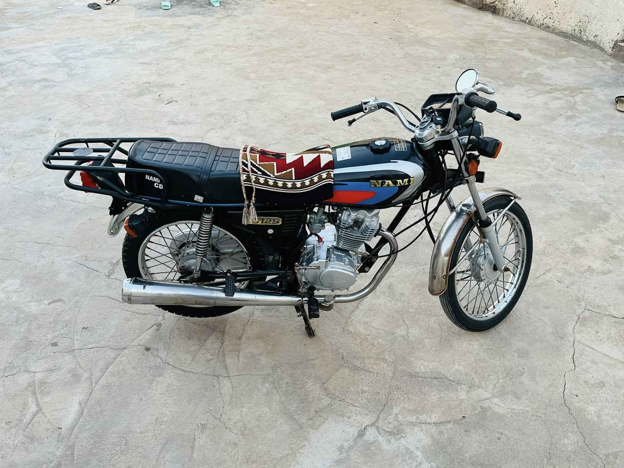 كلك كلك نامه امتياز شاصي (21)مكينه (23) الباقي كله 25 دراجه خير من الله شلعه معدل فول المكينه مامفتوح بيها برغي اوراقه ضاعن عندي وكفله من السرقه السعر 575 وبيها مجال ورحمه ع ولديكم المو شراي لايتصل المكان واسط قضاء الموفقيه ***********
