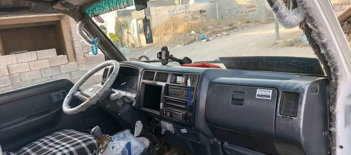توێتا دانیا بۆفرۆشتن مۆدیل ۱۹۹٨ مەکینە ۱٦بیە  پێش لەویە گێر مەکینە ئەکسل بەشەرت بێ مەسرەفە جام کارەبا ئاوێنە کارەبا کامل گیانی مەزبوت  
ژ،م ***********
