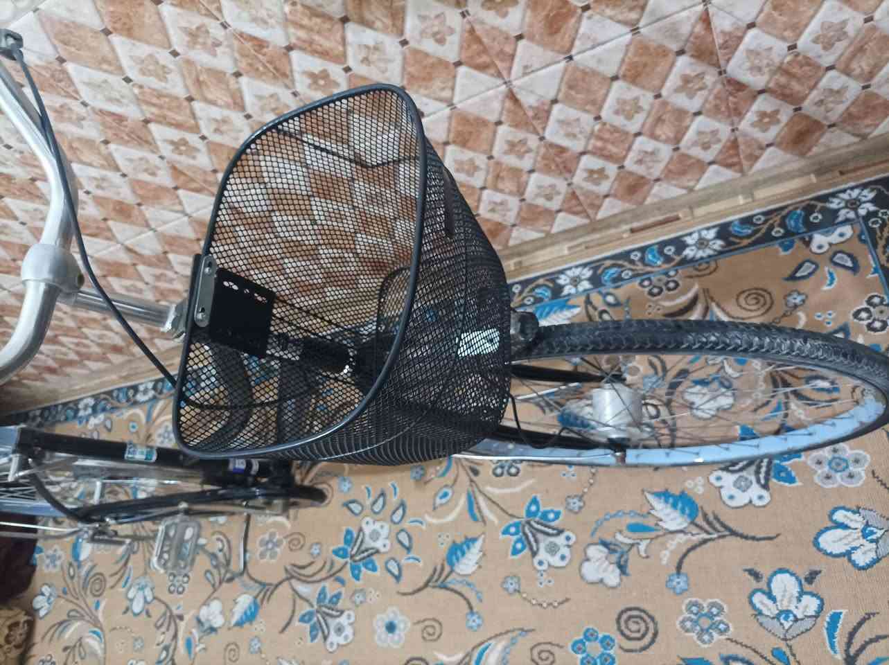 بايسكل حجم 27 ياباني حاويه السعر 75. وبيه مجال ناصريه مركز الثوره موبايل ***********
