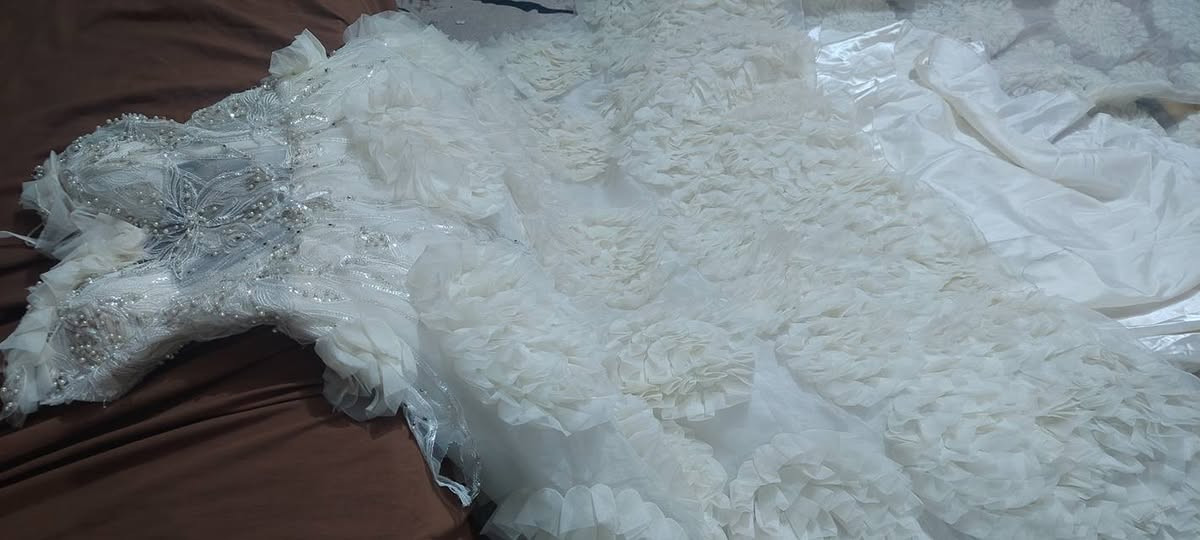 فستان زفاف تصميم ودزاين أوربي فخم ماعندي مكان اريدابيعه المكان كربلاء اللون اوف وايت مستعجل على بيعه بيش تردوه ابيعه


**إذا كنت صاحب هذا الإعلان وتريد حذفه لأي سبب، رجاءا أرسل رسالة إلى الدعم الفني**